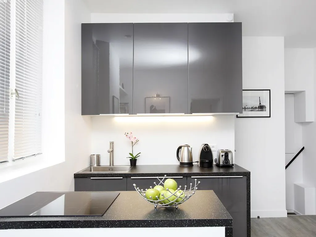 Charming 2Br-2Ba Between Le Marais & Le Louvre Paris