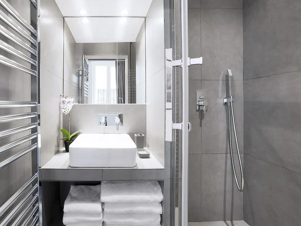 Charming 2Br-2Ba Between Le Marais & Le Louvre 0*, Paris